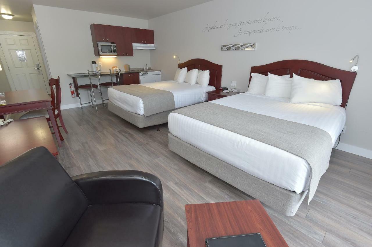 Les Pavillons Du Petit Manoir Du Casino Hotel La Malbaie Buitenkant foto
