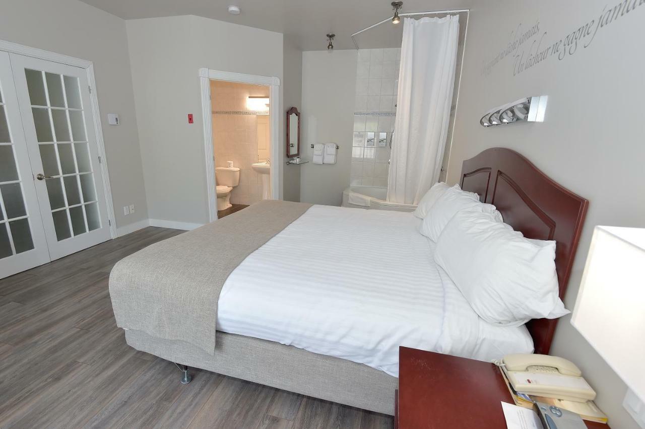 Les Pavillons Du Petit Manoir Du Casino Hotel La Malbaie Buitenkant foto